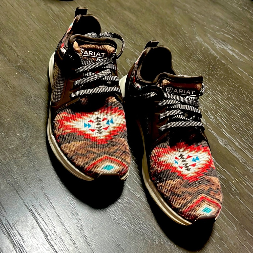 Ariat Fuse T shoes - excellent condition